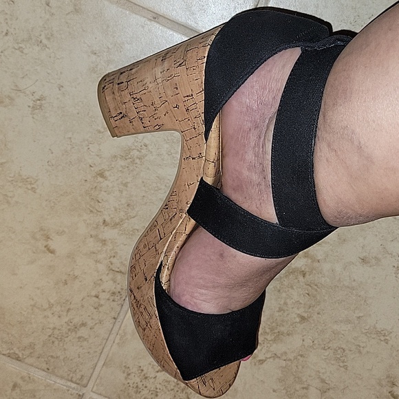 Women's Wedges EXCELLENT CONDITION Worn twice Size 9 1/2 - Picture 5 of 10